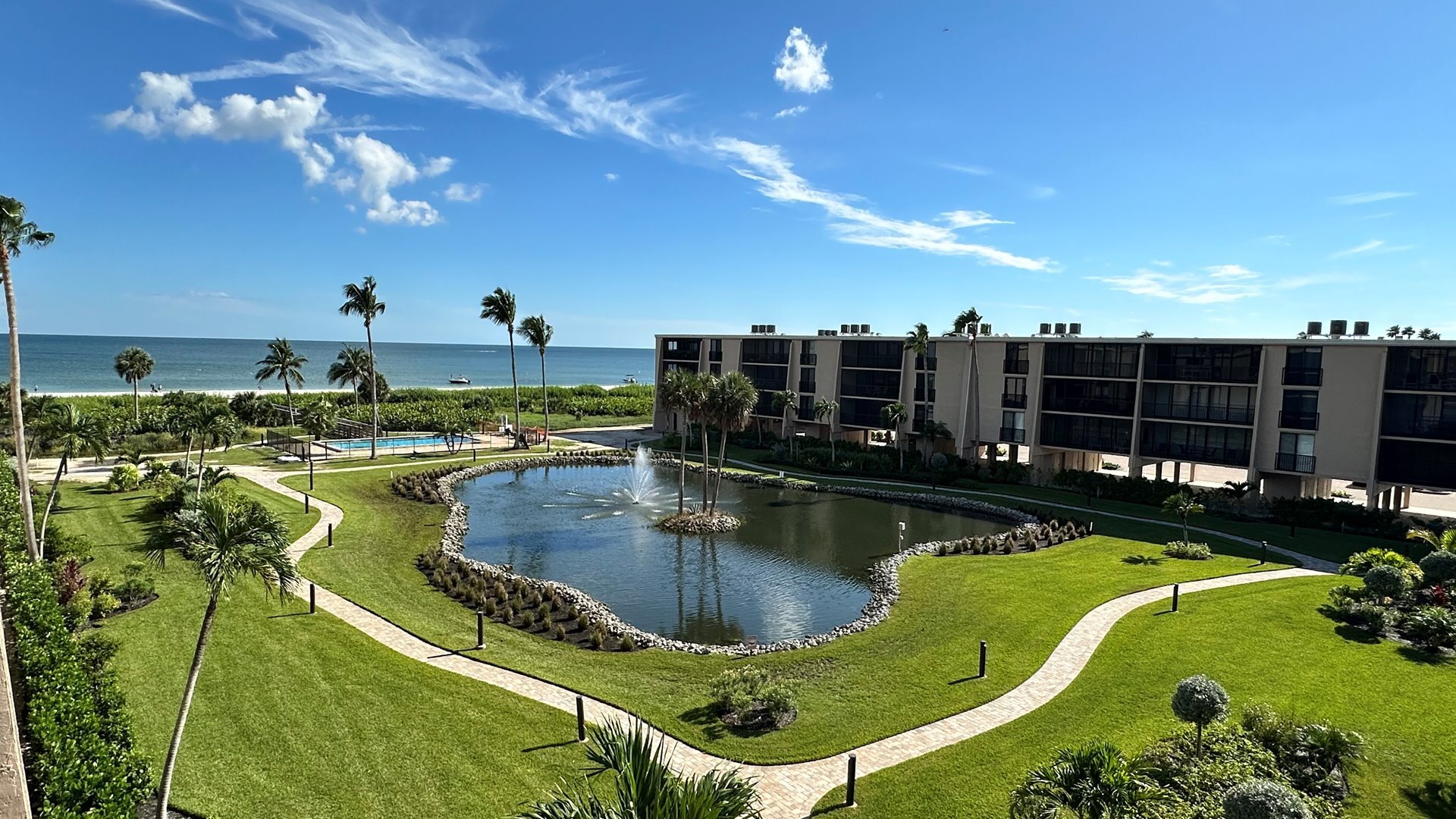 Ready to get away at Sundial Q401?